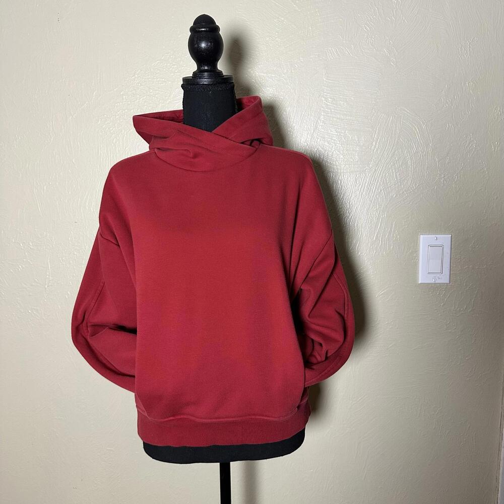 Modern Athleisure Fleece Hoodie Relaxed Pullover Raspberry Red Cozy Minimalist